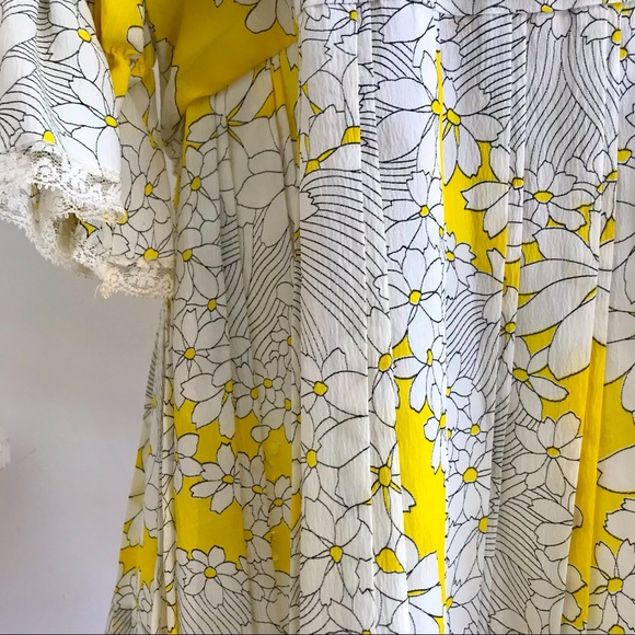 1960s Floral Ruffled Mini Dress, Nu-Mode, Yellow/White, Pleated, Size Small - Picture 2 of 5